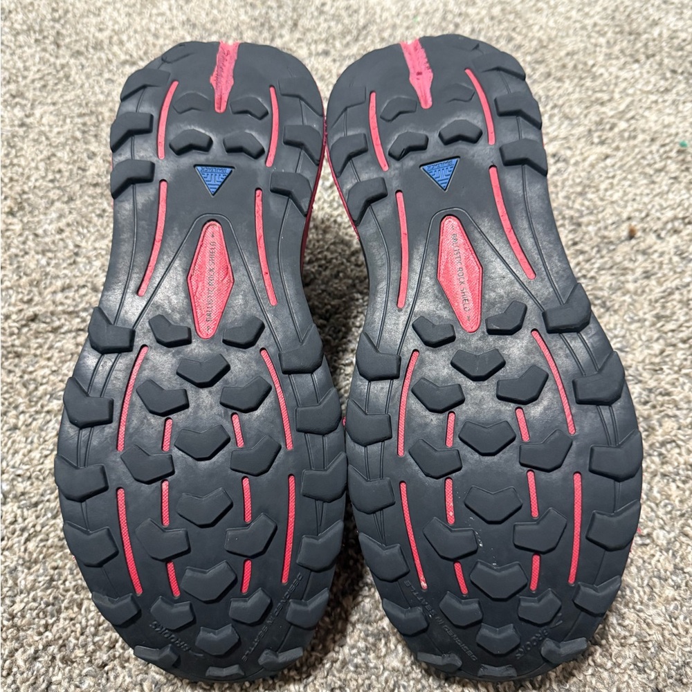 Brooks cascadia 16 Black and Red Athletic Shoes - Picture 8 of 9